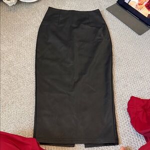 Elegant Black Pencil Skirt